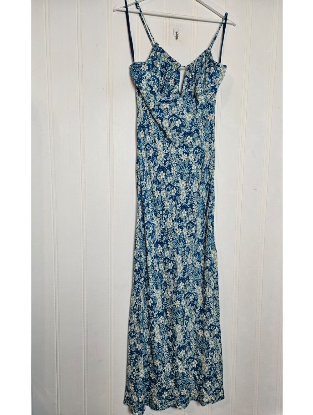 Free People Bon Voyage Midi Dress M Floral Boho Keyhole Smocked Blue Combo - Picture 2 of 15